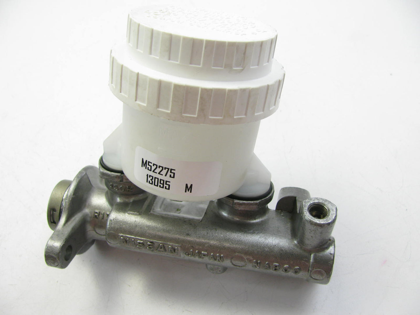 Fenco M52275 Reman Brake Master Cylinder With Reservoir