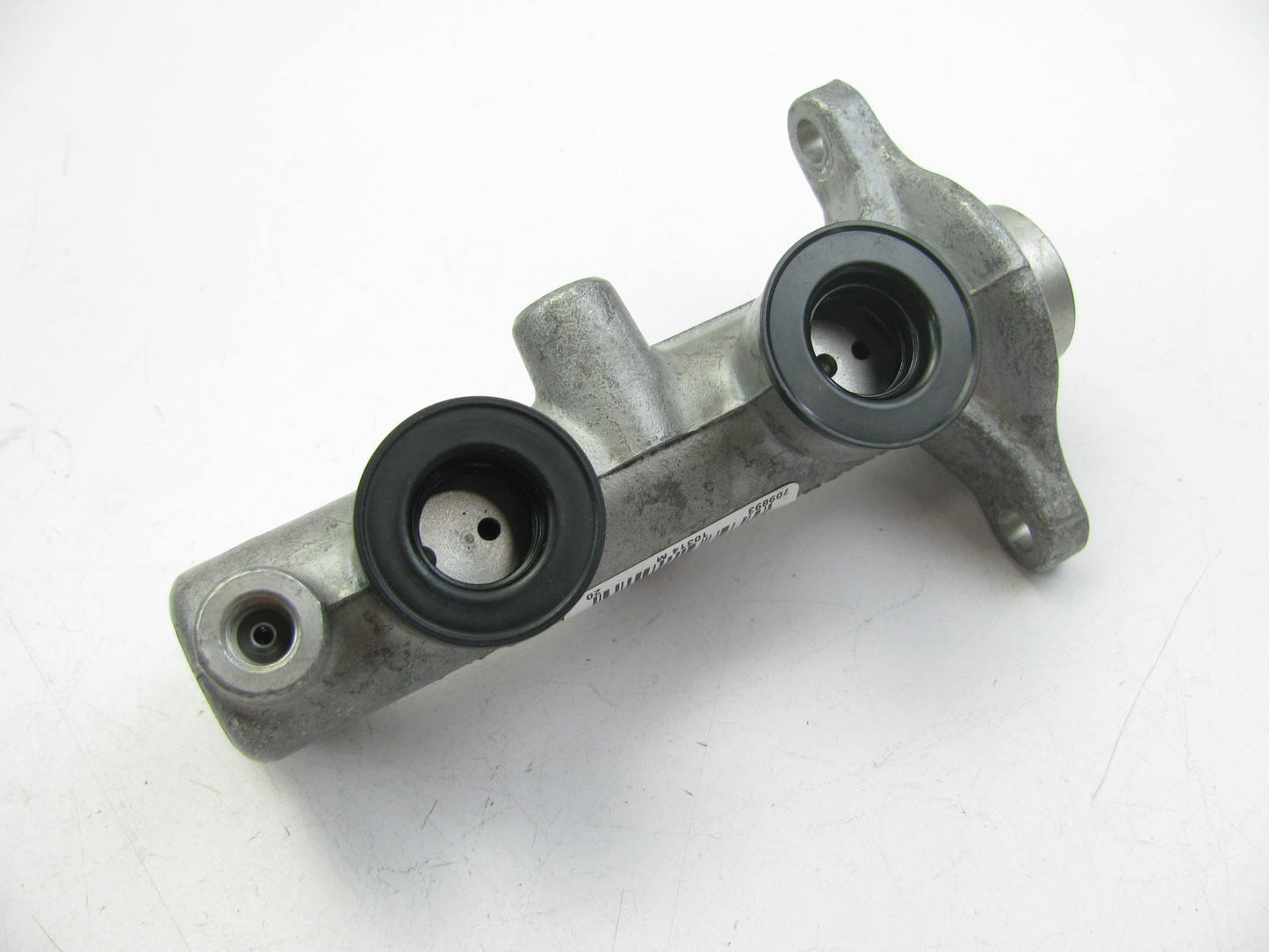 Fenco M55104 Brake Master Cylinder For 1997-99 Tracer 97-03 Escort