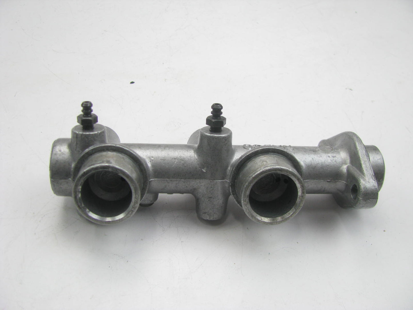 Fenco M55171 Remanufactured Brake Master Cylinder W/O Reservoir