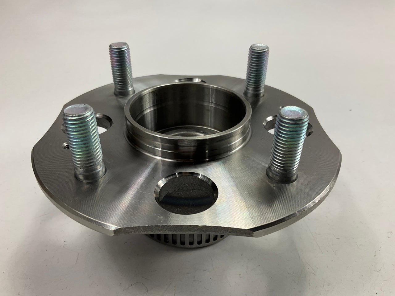 Fenco WH513081 Wheel Bearing And Hub Assembly - Rear