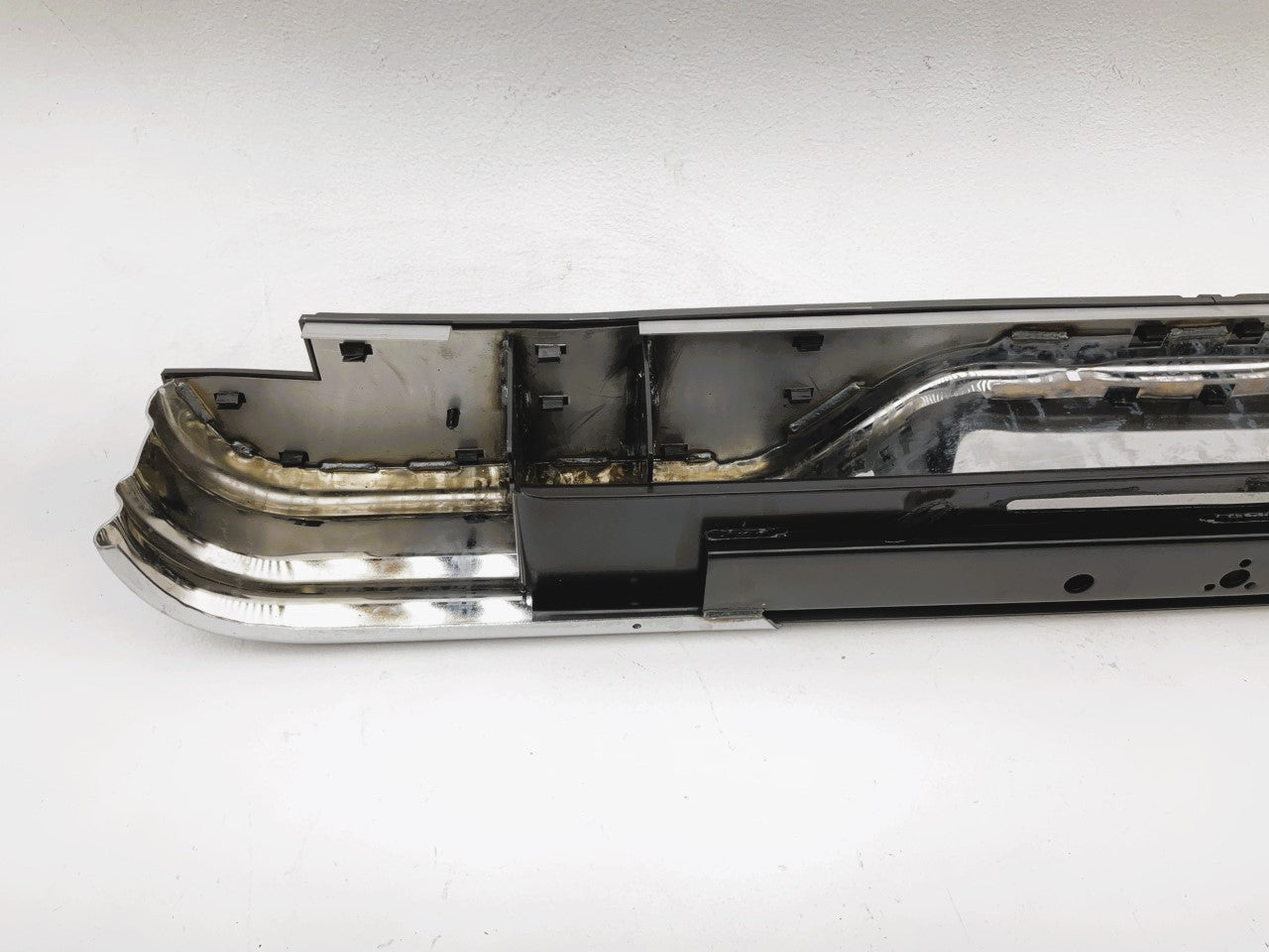 Westin Fey 76001 Universal Sure Step Rear Bumper, Chrome
