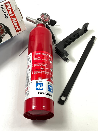 First Alert GARAGE10 Rechargeable Garage Fire Extinguisher UL Rated 10-B:C (Red)