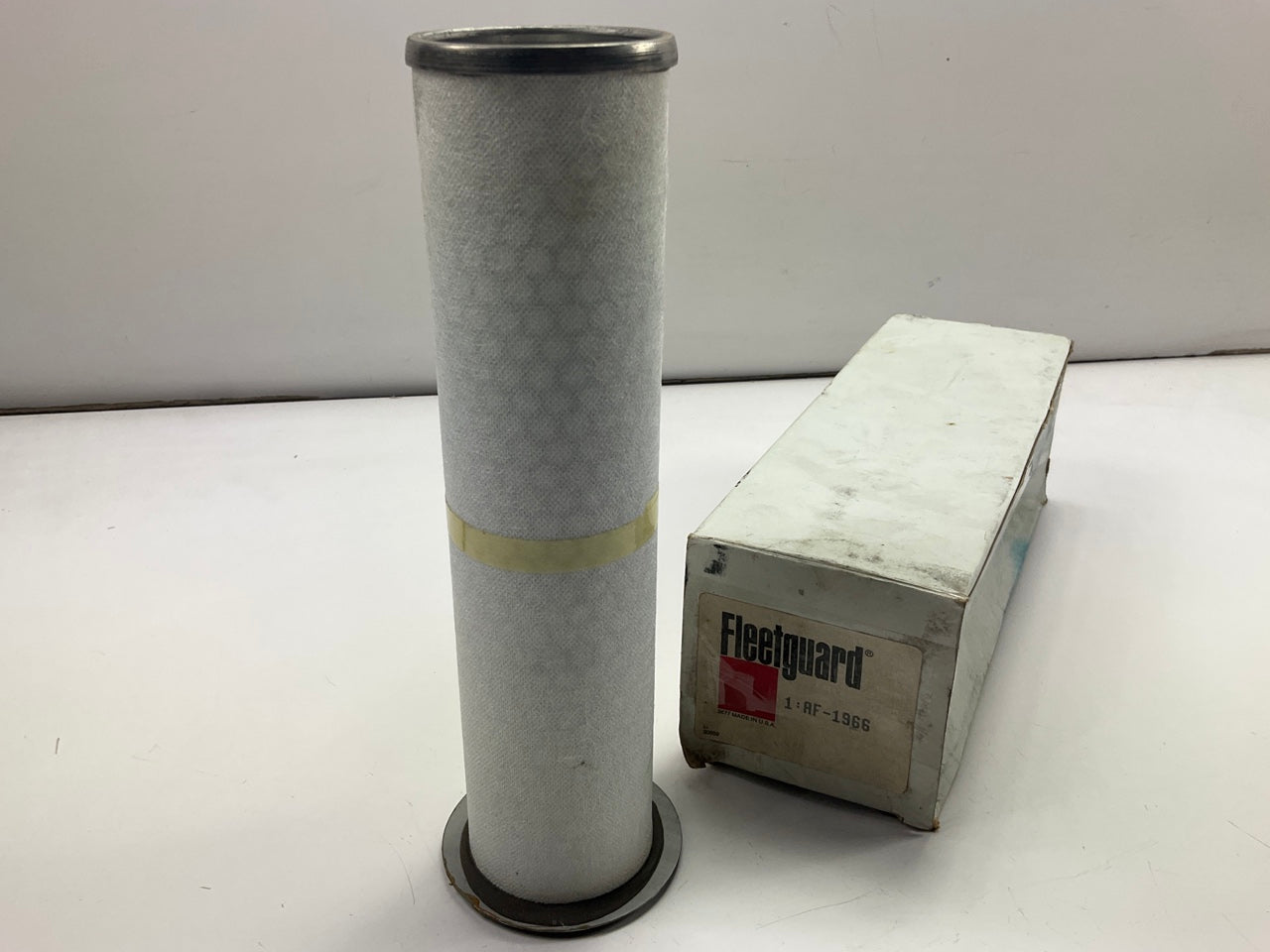 Fleetguard AF-1966 Secondary Air Filter AN153119; RE45826; 115437; 3I0167