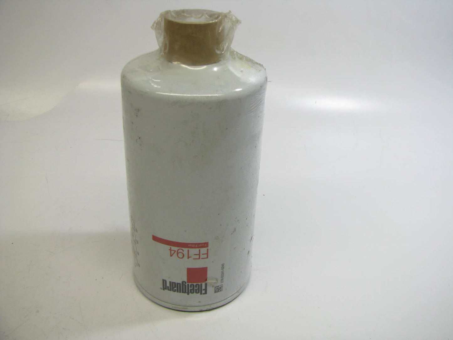 Fleetguard FF194 Fuel Filter Replaces P1112 33341 F70062 LFP3692F FF1022 P168059