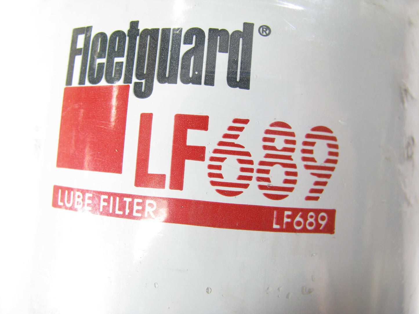 Fleetguard LF689 Oil Filter Replaces 57000 L34875 LF647 PH253 P550963 85084