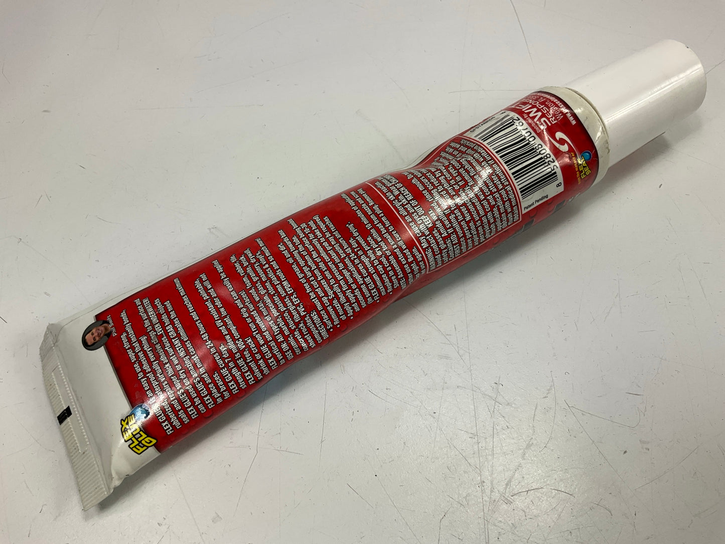 FLEX SEAL GFSTANR06 FLEX GLUE White Rubberized Waterproof Adhesive - Size: 6 Oz