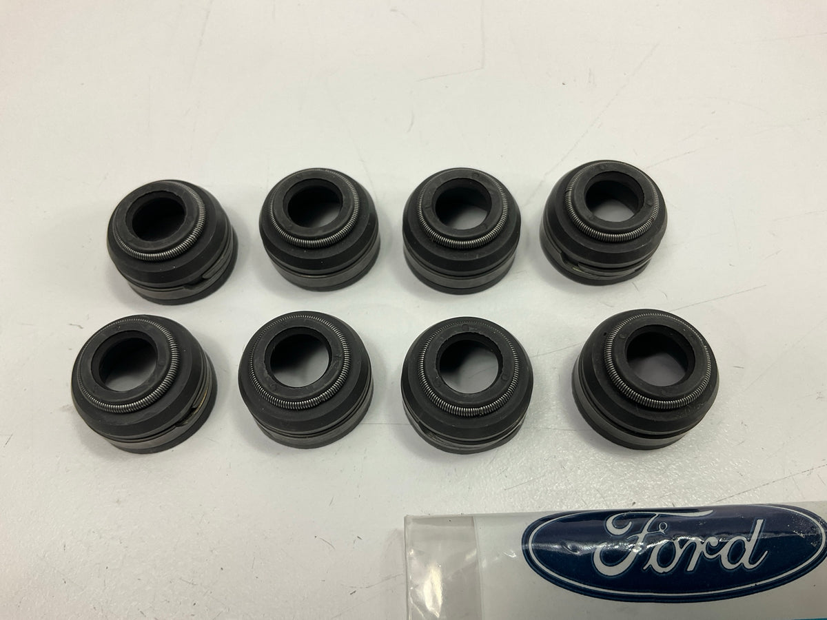 (8) NEW - OEM Ford 1804420-C91 Intake Engine Valve Stem Oil Seal