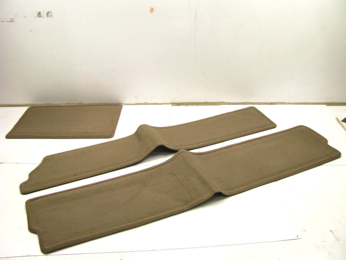 New Genuine Ford Floor Mats OEM 95-03 Windstar 2nd 3rd Row Beige  1F2Z161330BAA