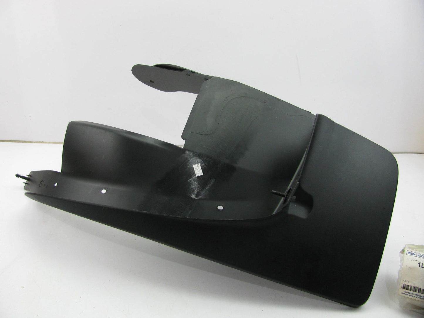 OEM Ford LEFT Rear Mud / Splash Guard 1L2Z16A550AAD For 02-05 Explorer