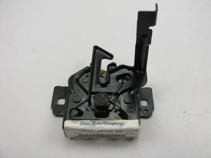 NEW - OEM Ford 3C3Z-16700-BA Hood Latch Assembly 1999-2007 Super Duty