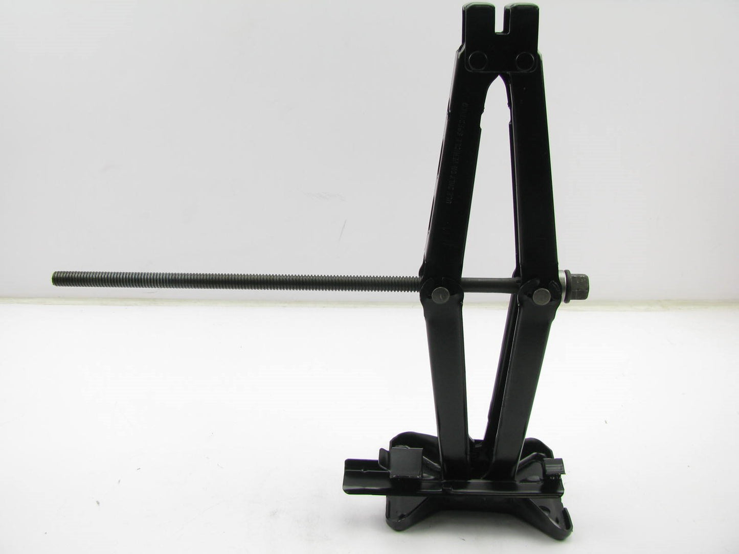 NEW Genuine OEM Ford Scissor Jack UNIVERSAL - Ford Mustang, Focus, Taurus