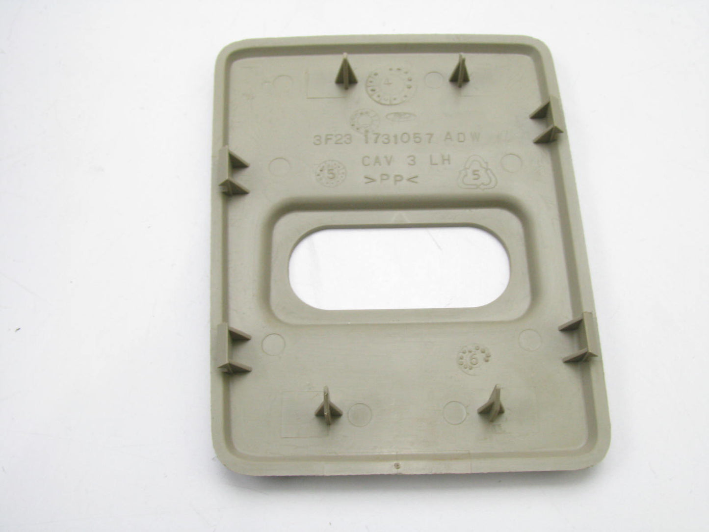 NEW - OEM Ford 3F2Z-1731057-AAC Left Quarter Panel Trim Cap