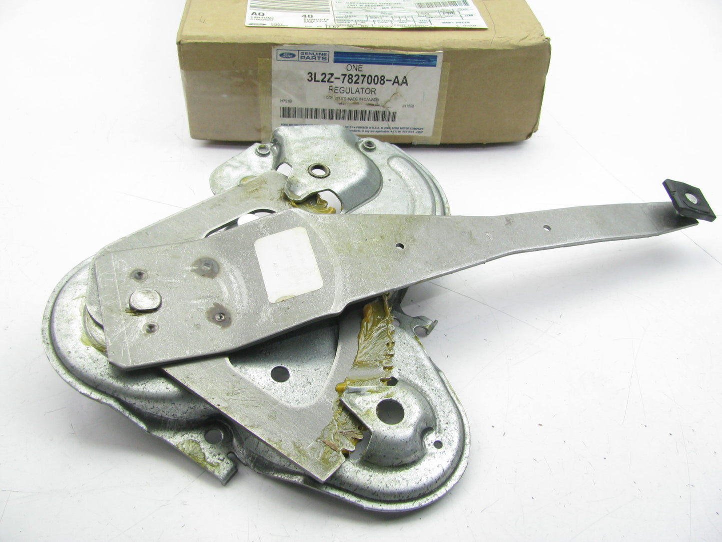 NEW GENUINE OEM Ford 3L2Z-7827008-AA REAR RIGHT Window Regulator