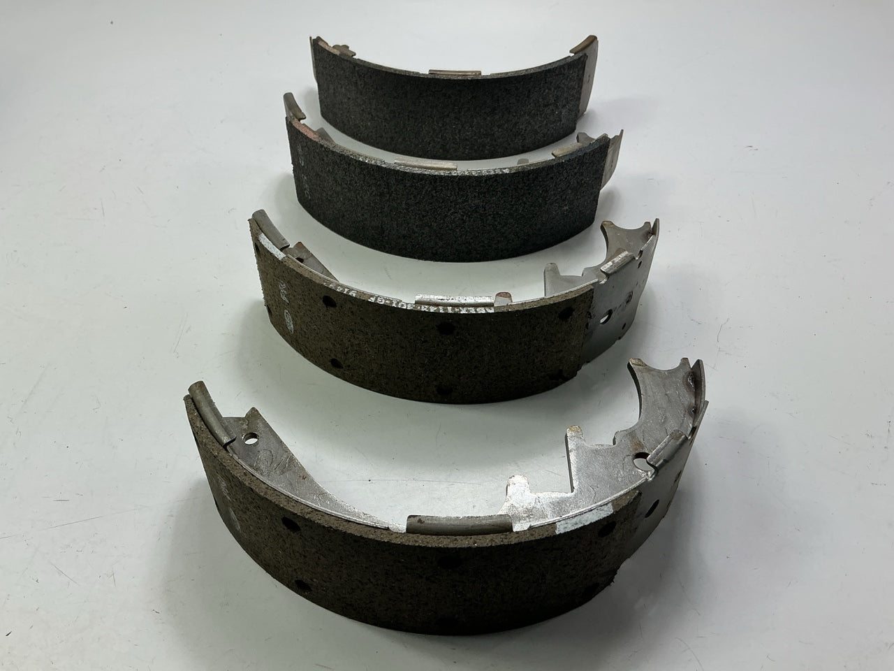 NEW - OEM Ford 3L5Z-2200-DA Rear Drum Brake Shoes For 2003-2006 Ranger