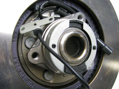 NEW - OEM Ford 4F2Z-1102-AAA Front Right Brake Rotor 2004-2007 Monterey Freestar