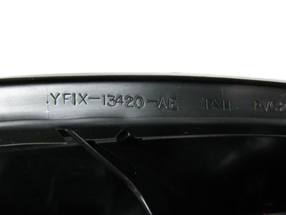 NEW - OEM Ford 5F1Z-13404-ACP RIGHT Tail Light Lamp 2004-2007 Taurus Sedan
