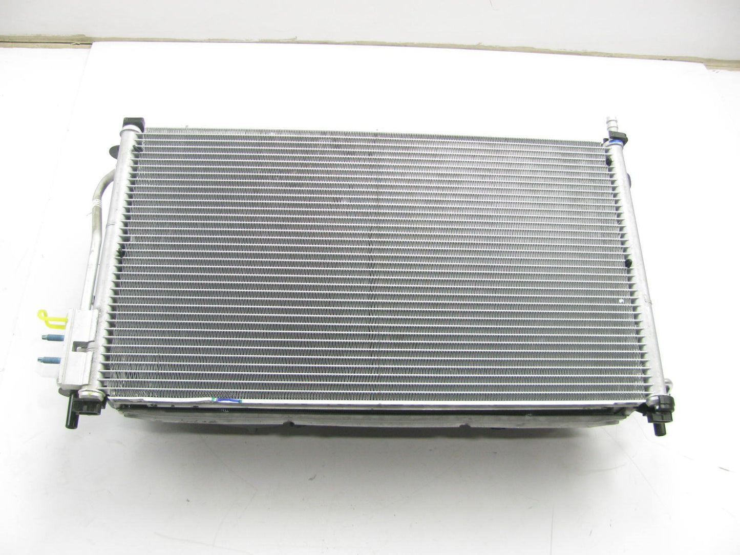 NEW 2005-2007 Ford Focus Complete Radiator A/C Condenser Electric Fans & Shroud