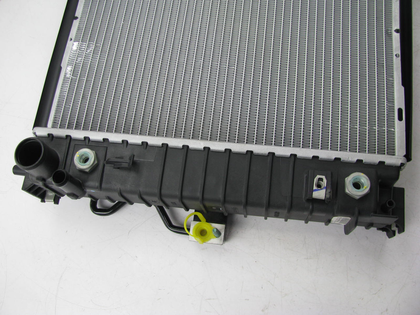 NEW - OEM Ford 6F2Z-8C342-AB Radiator & Condenser Cooling Module Assembly