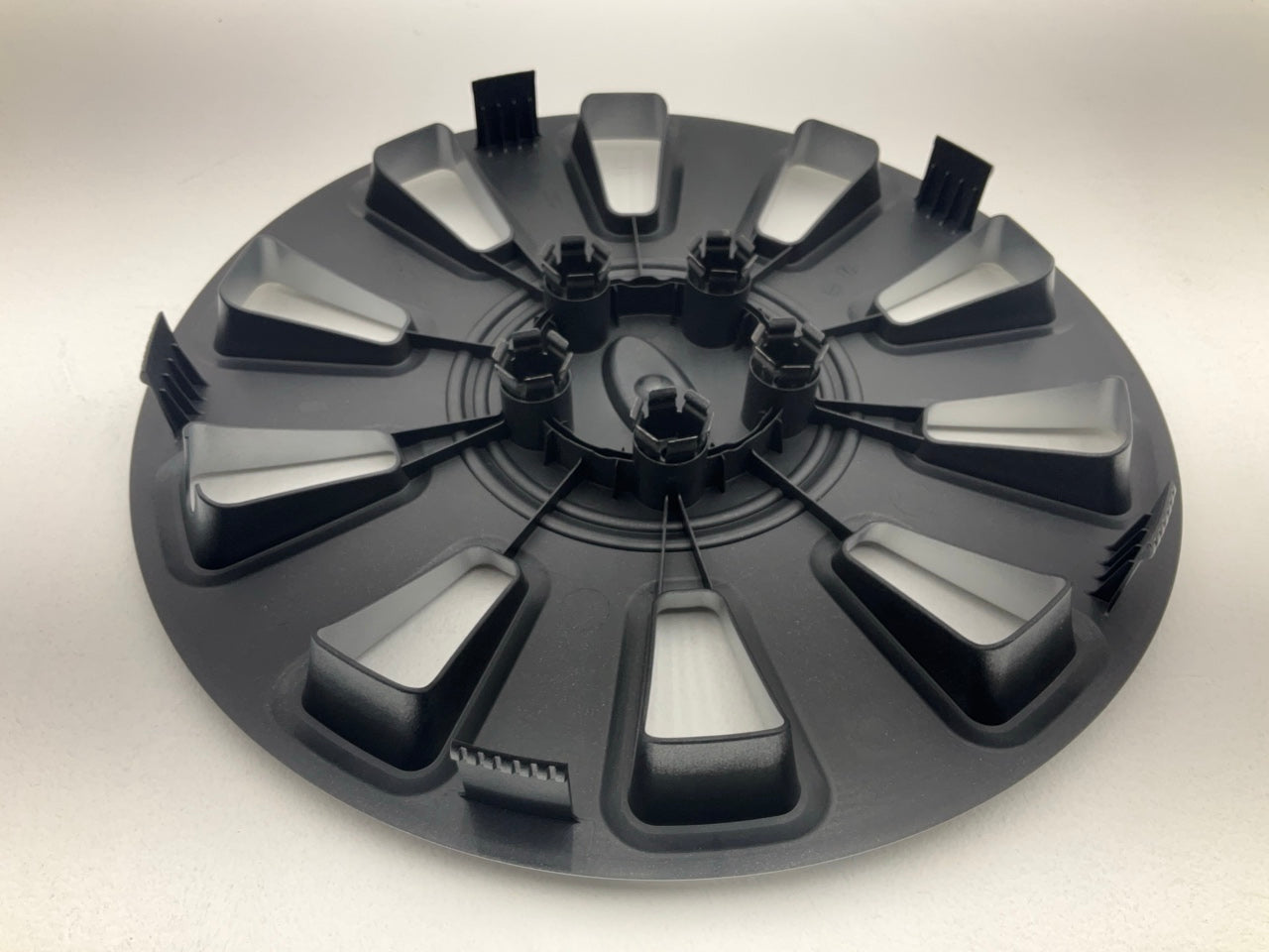 NEW OEM 06-11 Ford Crown Victoria Police Interceptor 17'' Hubcap Wheel Cover