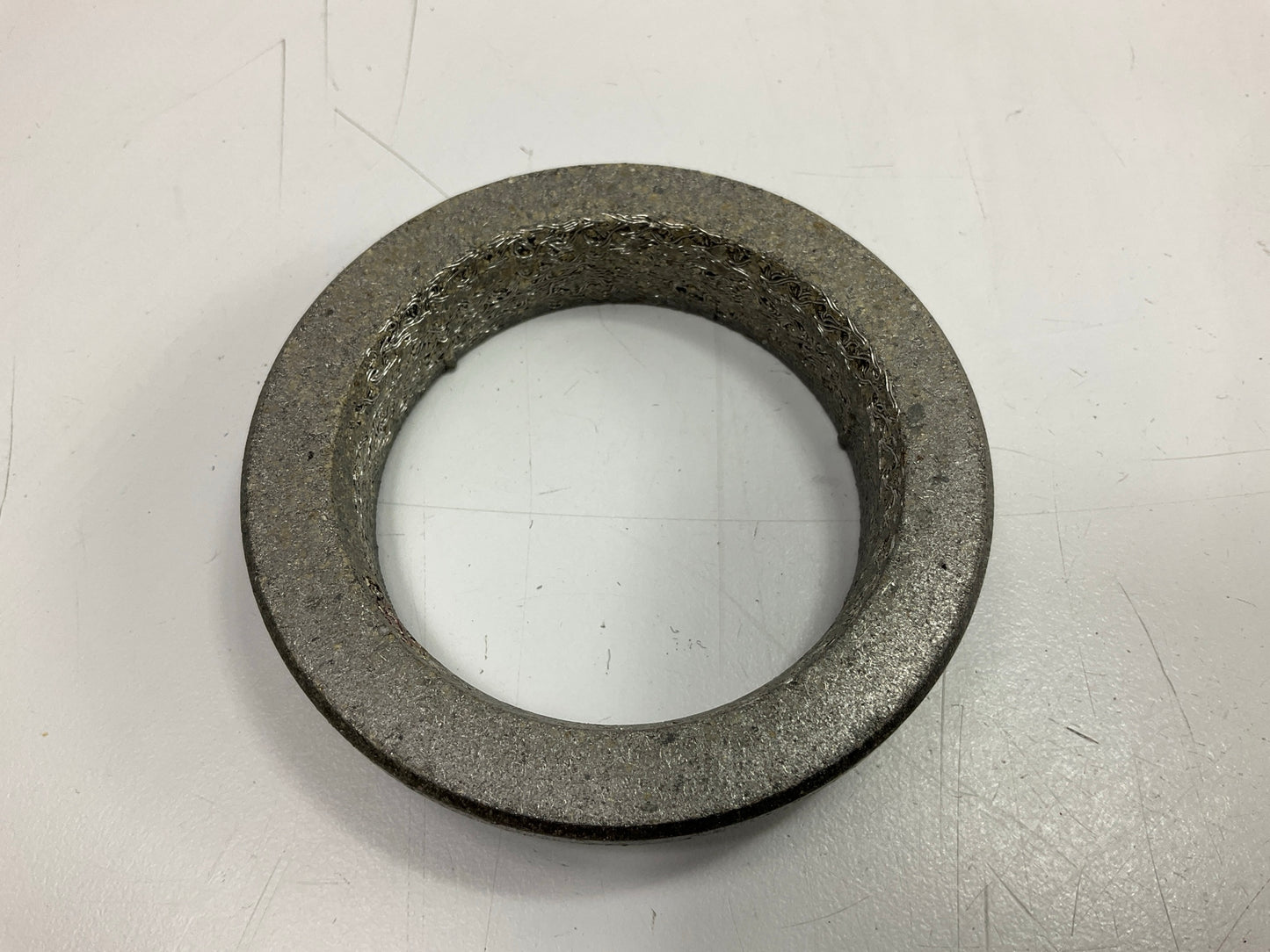 NEW - OEM Ford 8G1Z-5E241-C Exhaust Pipe Flange Gasket