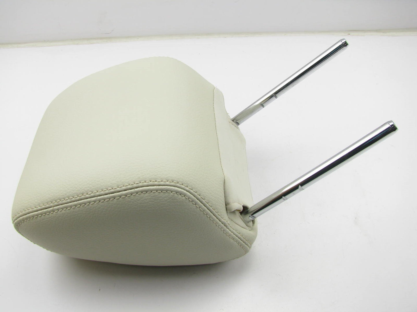 New Genuine OEM Ford Leather Head Rest For 2009 Mercury Milan 9N7Z-54611A08-AD