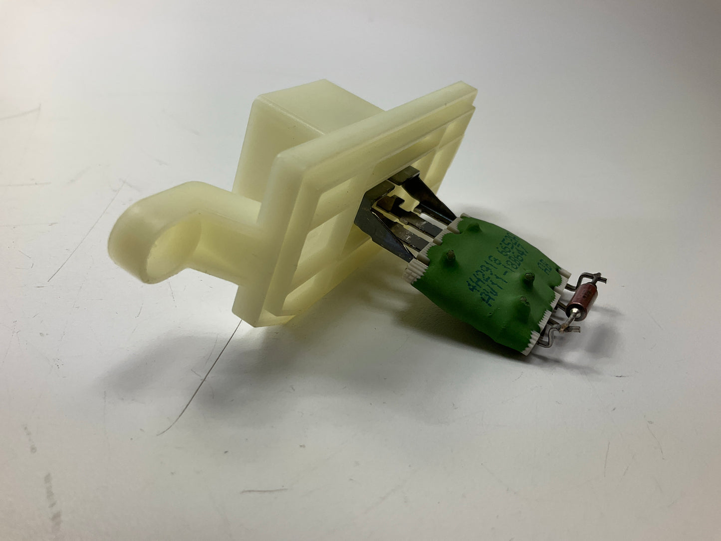 NEW - OEM Ford AV1Z-18591-A HVAC Blower Motor Resistor