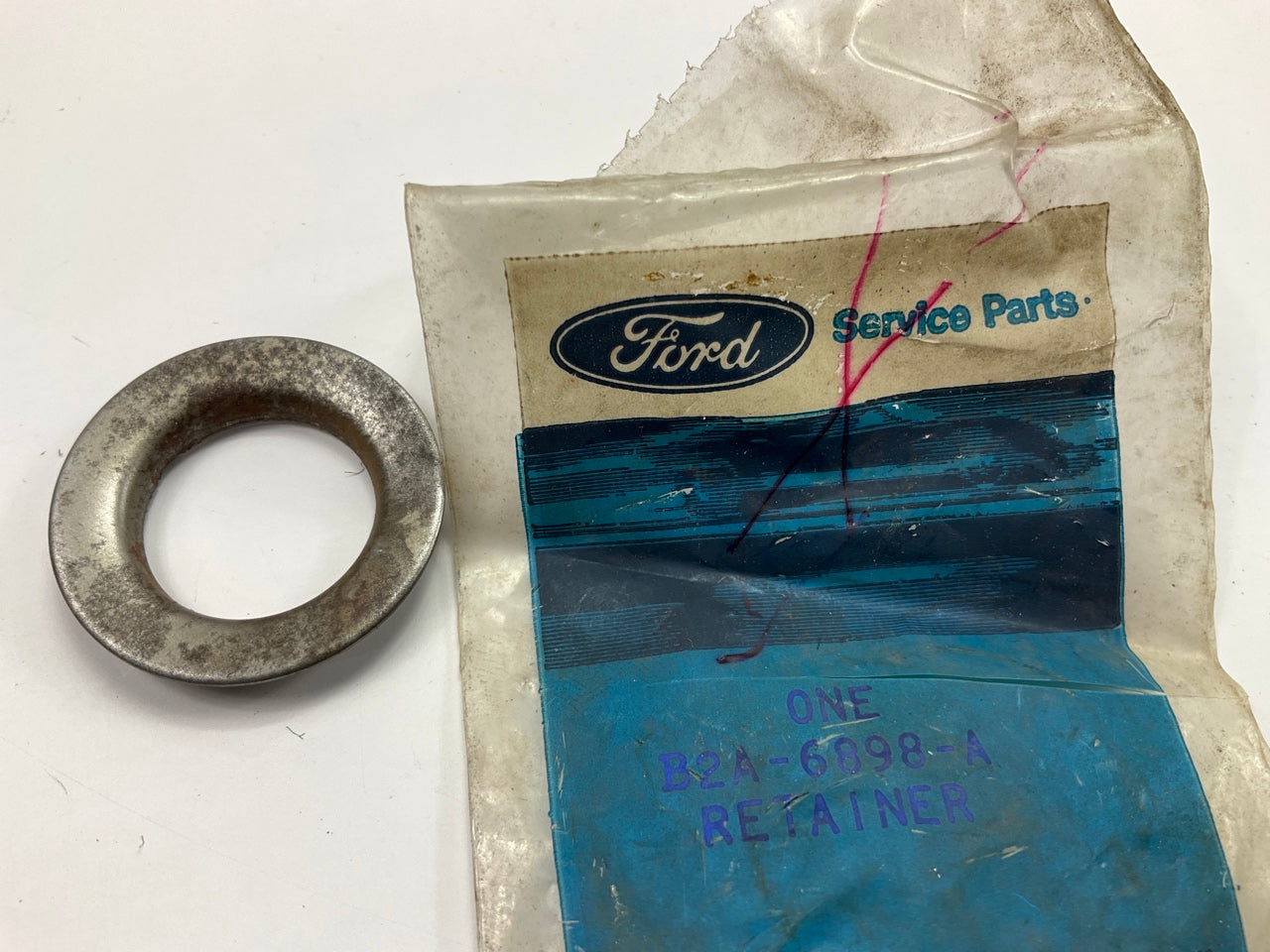 Ford B2A-6898-A Oil Filter Element Retainer - 239 256 272 279 302 317 332-V8