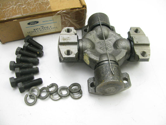 NOS OEM 1970-1976  Ford Truck LN-600/6000 U-joint For Fuller 610 Transmission