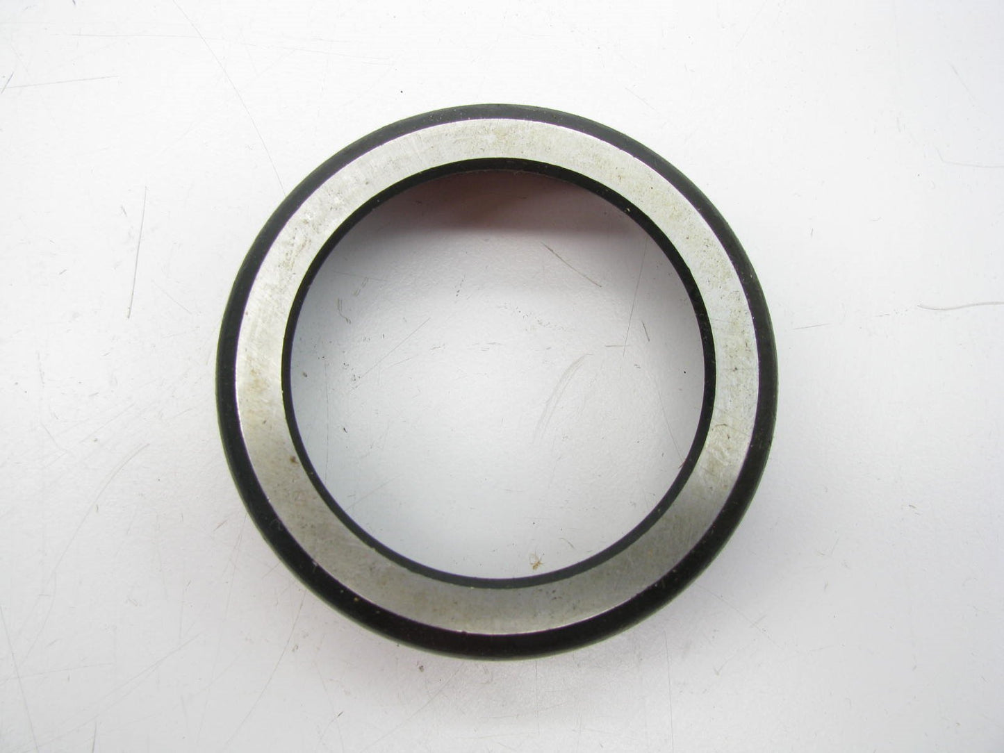 NEW - OEM Ford B5A-4616-B Axle Pinion Bearing Cup