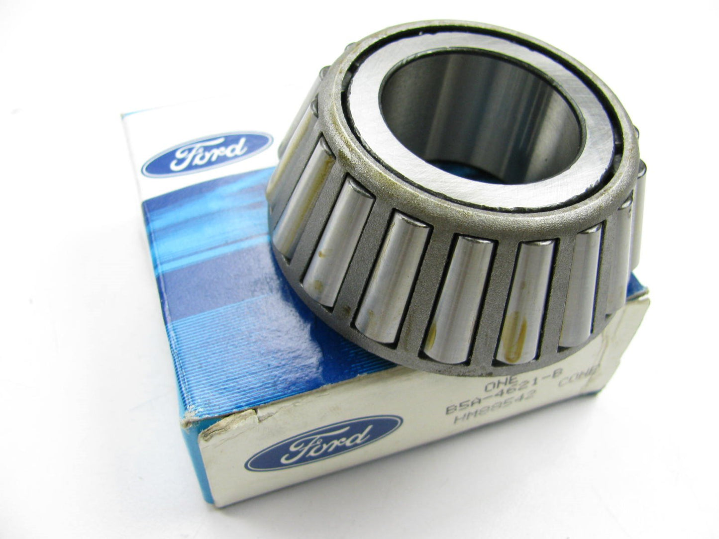NEW OEM Ford B5A-4621-B REAR Axle Differential Pinion Bearing Cone