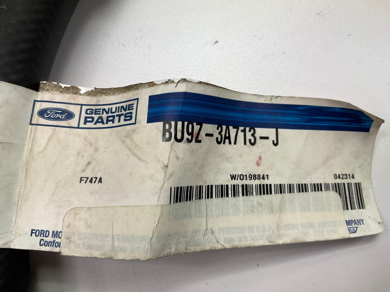 NEW - OEM Ford BU9Z-3A713-J Power Steering Return Hose