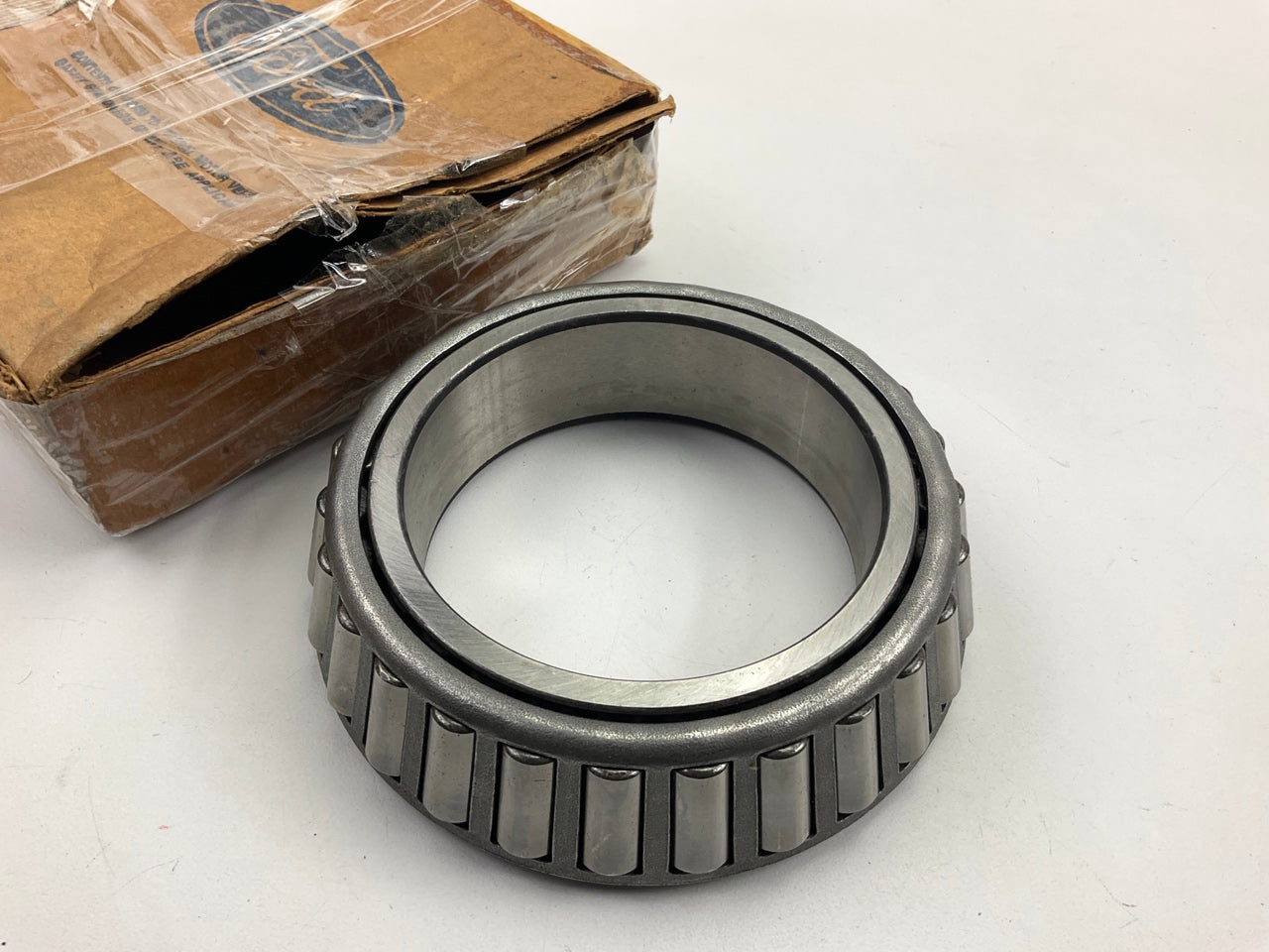 NOS - OEM Ford C1TT-4221-C Differential Bearing 1961-63 C850 C900 C1000 W/ R141