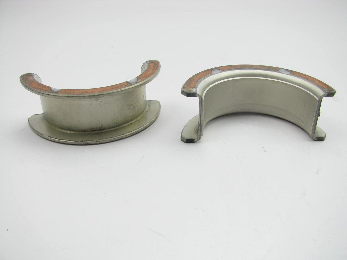 NEW - OEM Ford C3AZ-6337-AA Crankshaft Bearing 1965 - 1972 289 302