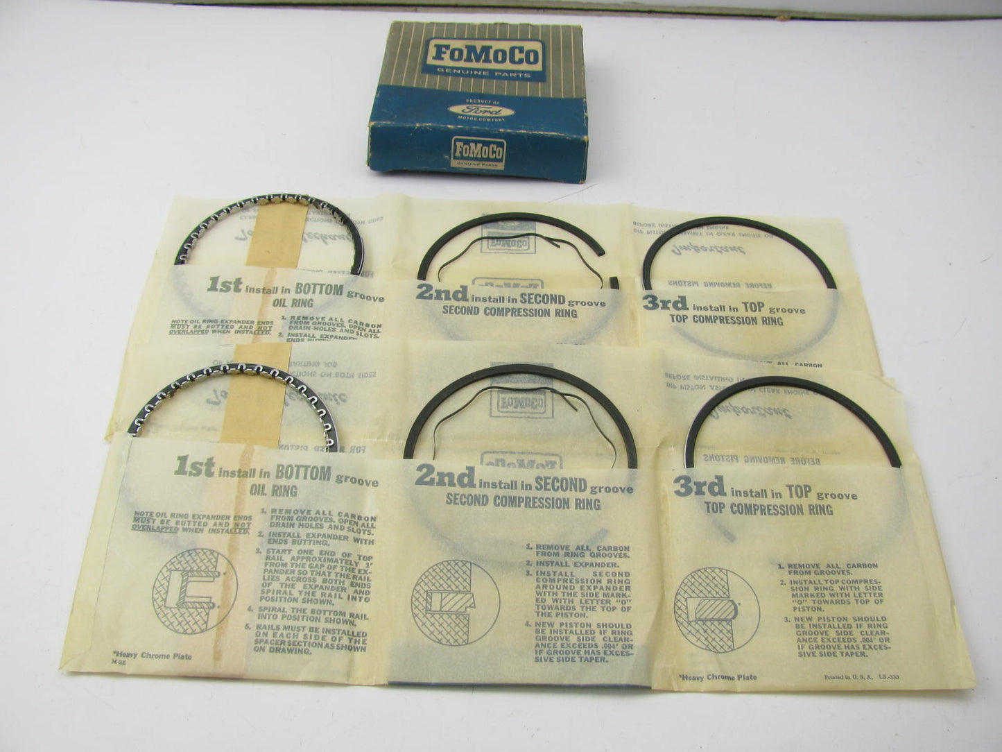 DOES (2) PISTONS - OEM Ford C3OZ-6148-A Piston Rings STD 1963-1983 200 250-L6