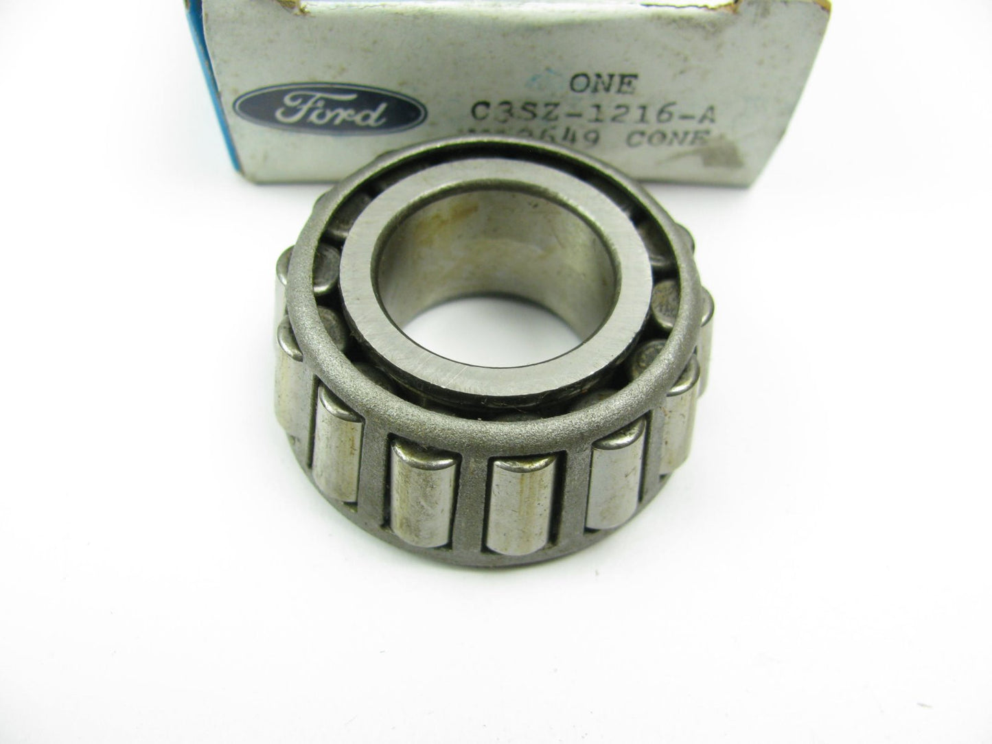 NEW - OEM GENUINE Ford C3SZ-1216-A FRONT Wheel Bearing Cone