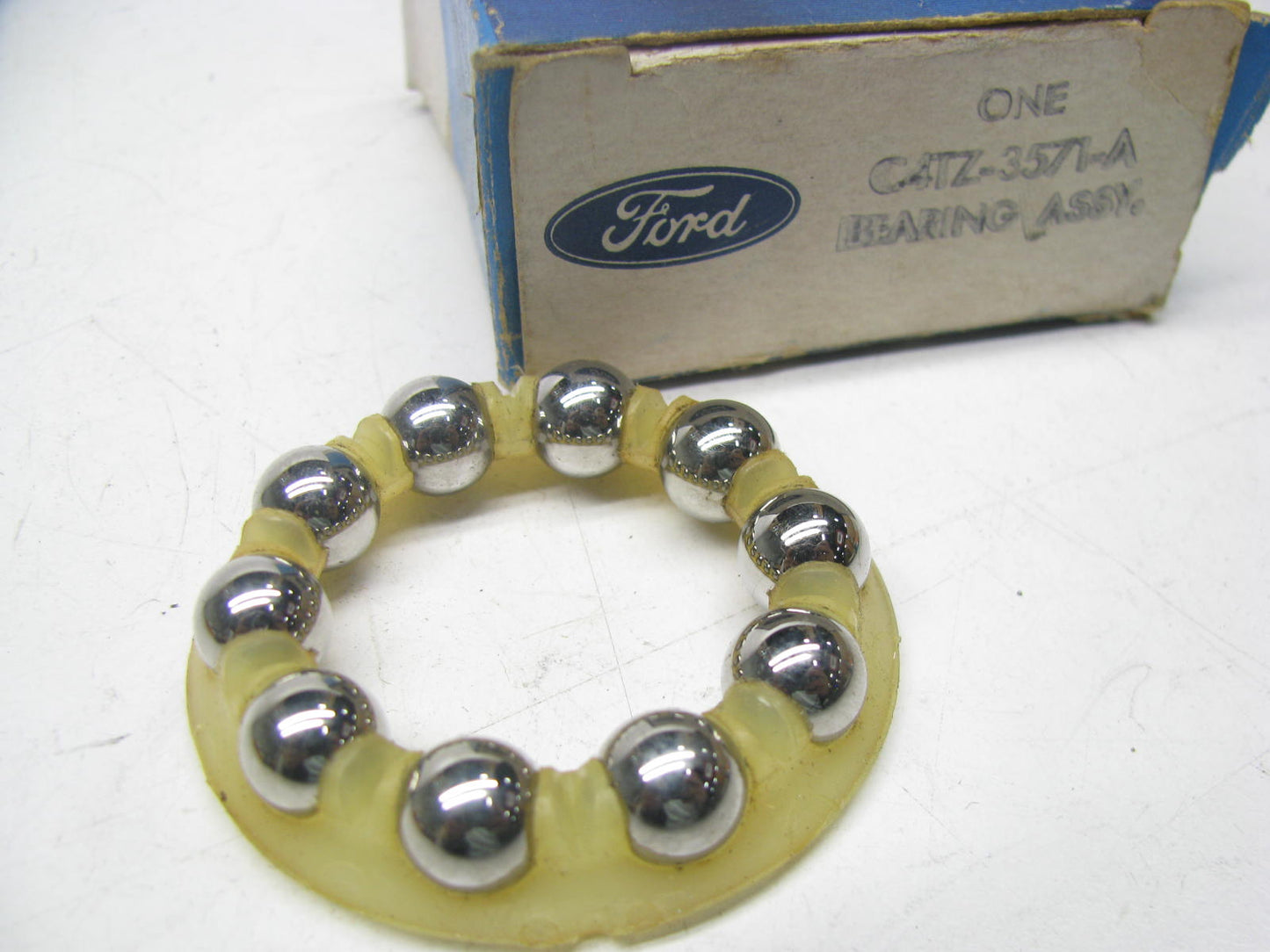 NEW - OEM Ford C4TZ-3571-A Steering Gear Worm Thrust Bearing