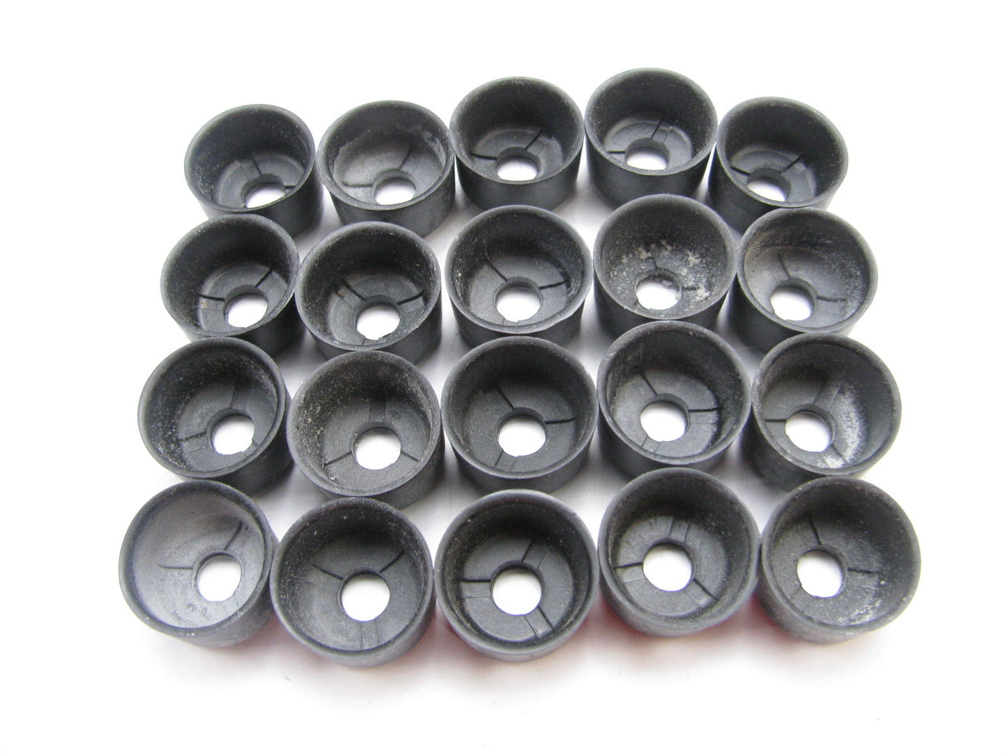 (20) NEW - OEM Ford C5AZ-6571-D Engine Valve Stem Oil Seal