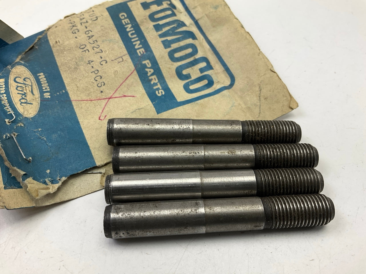 (4) NOS Ford C5AZ-6A527-C Engine Rocker Arm Stud - 240 300-L6, 260 289 302-V8