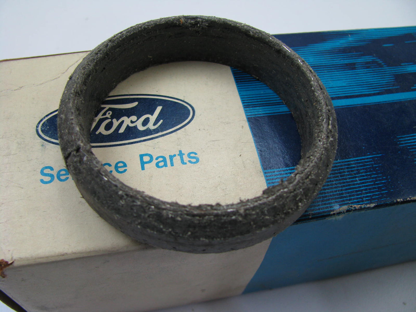 NEW - OEM Ford C5TZ-9450-B Exhaust Pipe Flange Gasket