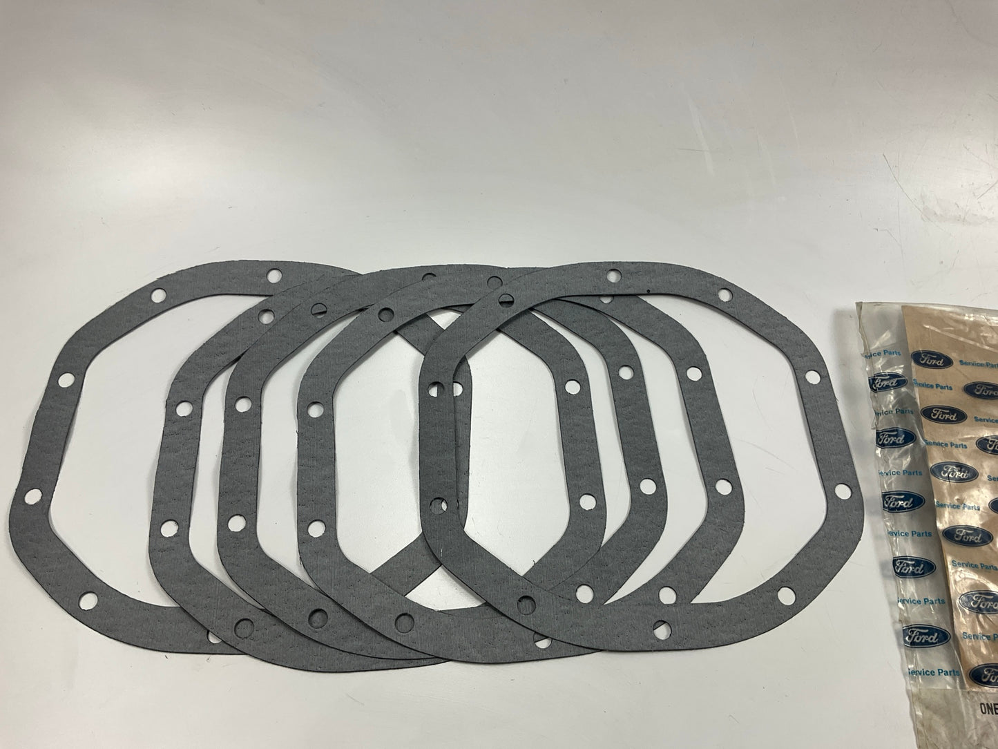 (5) NEW - OEM Ford C7AZ-4036-A Rear Differential Cover Gasket
