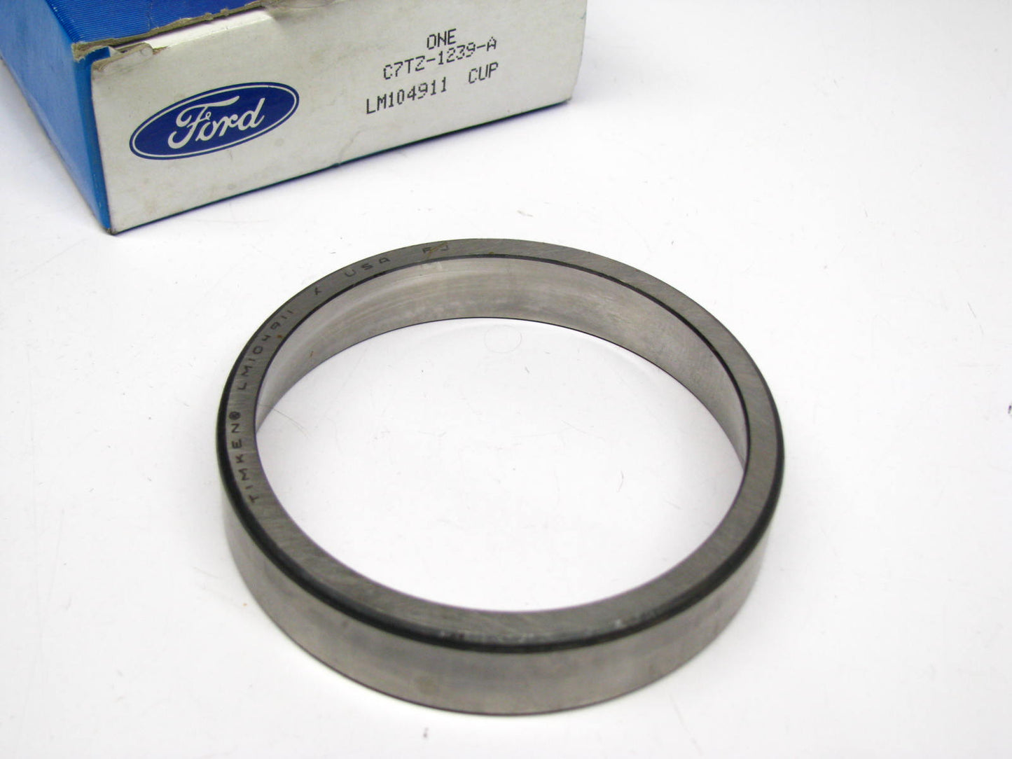 NEW GENUINE OEM Ford C7TZ-1239-A Rear Outer Wheel Bearing Race Cup
