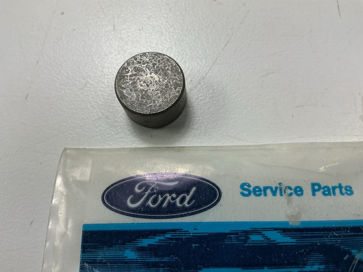 NEW - OEM Ford C7TZ-6550-A Valve Stem Cap For 1970-1971 254 Dorset Diesel