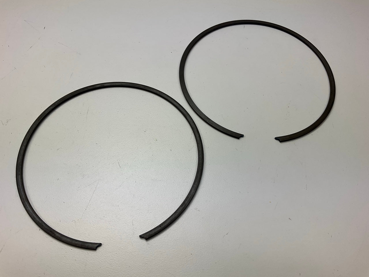 (2) OEM Ford C8AZ-7D483-B Rear Clutch Pressure Plate Retainer Ring .090'' FMX