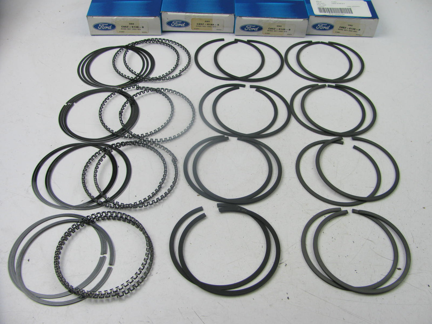 NEW - OEM Ford C8SZ-6148-B Engine Piston Ring Set .020'' 1968-1998 429 460-V8