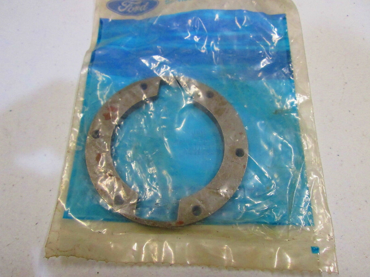NOS - OEM Ford C8TZ-1A051-A 4WD Locking Hub Retainer Plate 1968-72 F100 F250 4X4