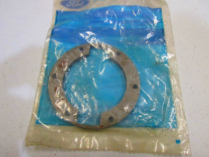 NOS - OEM Ford C8TZ-1A051-A 4WD Locking Hub Retainer Plate 1968-72 F100 F250 4X4