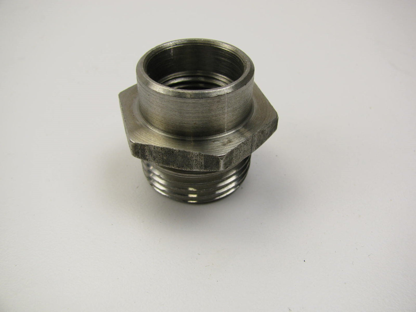 NEW - OEM Ford C9AZ-6890-A Engine Oil Cooler Insert / Oil Filter Mounting Bolt