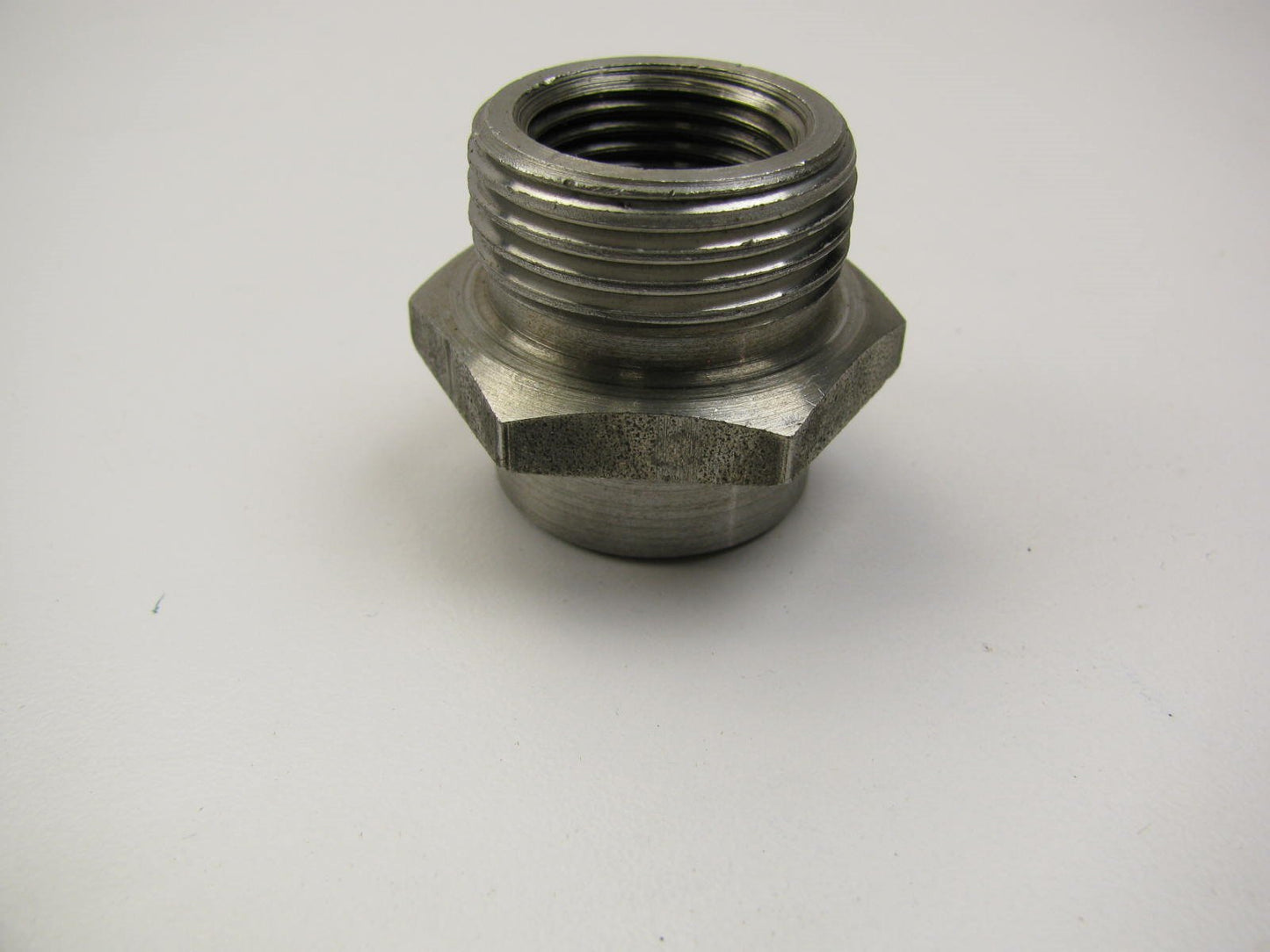 NEW - OEM Ford C9AZ-6890-A Engine Oil Cooler Insert / Oil Filter Mounting Bolt