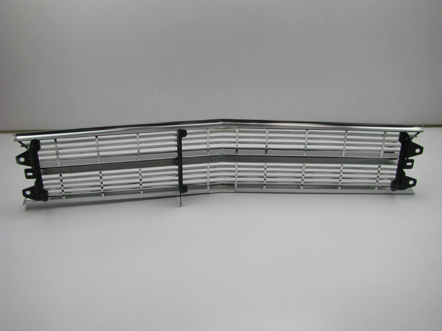 NOS GENUINE OEM FORD Front Grille 1969 Galaxie C9AZ-8200-B