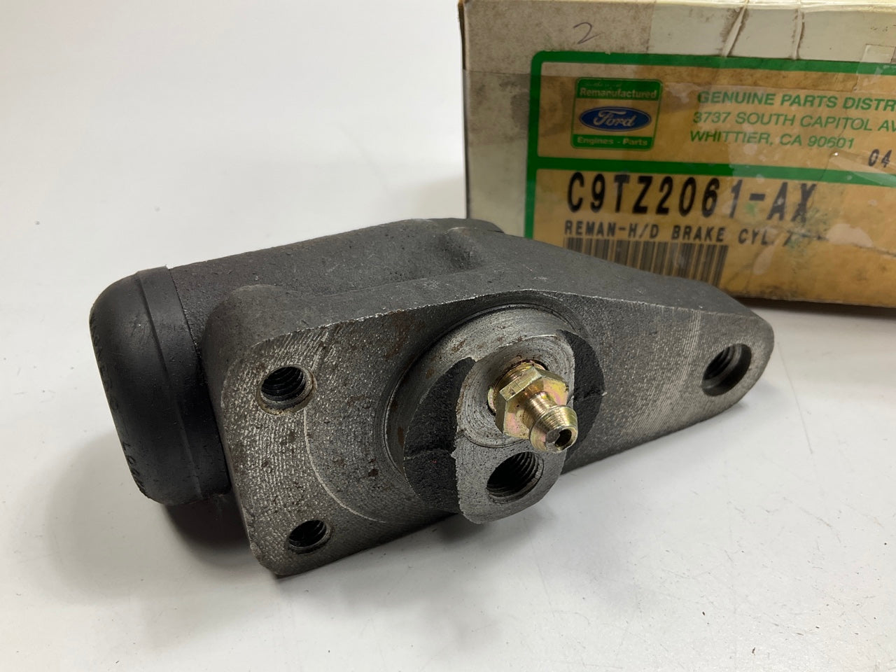 REMAN. OEM Ford C9TZ-2061-AX Front Right Drum Brake Wheel Cylinder